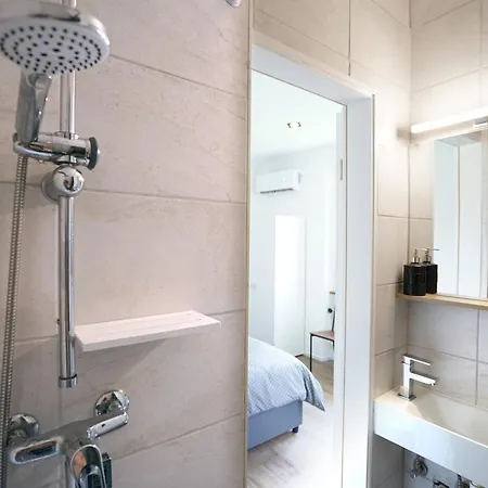 Be Easy In Selva 洛迦诺